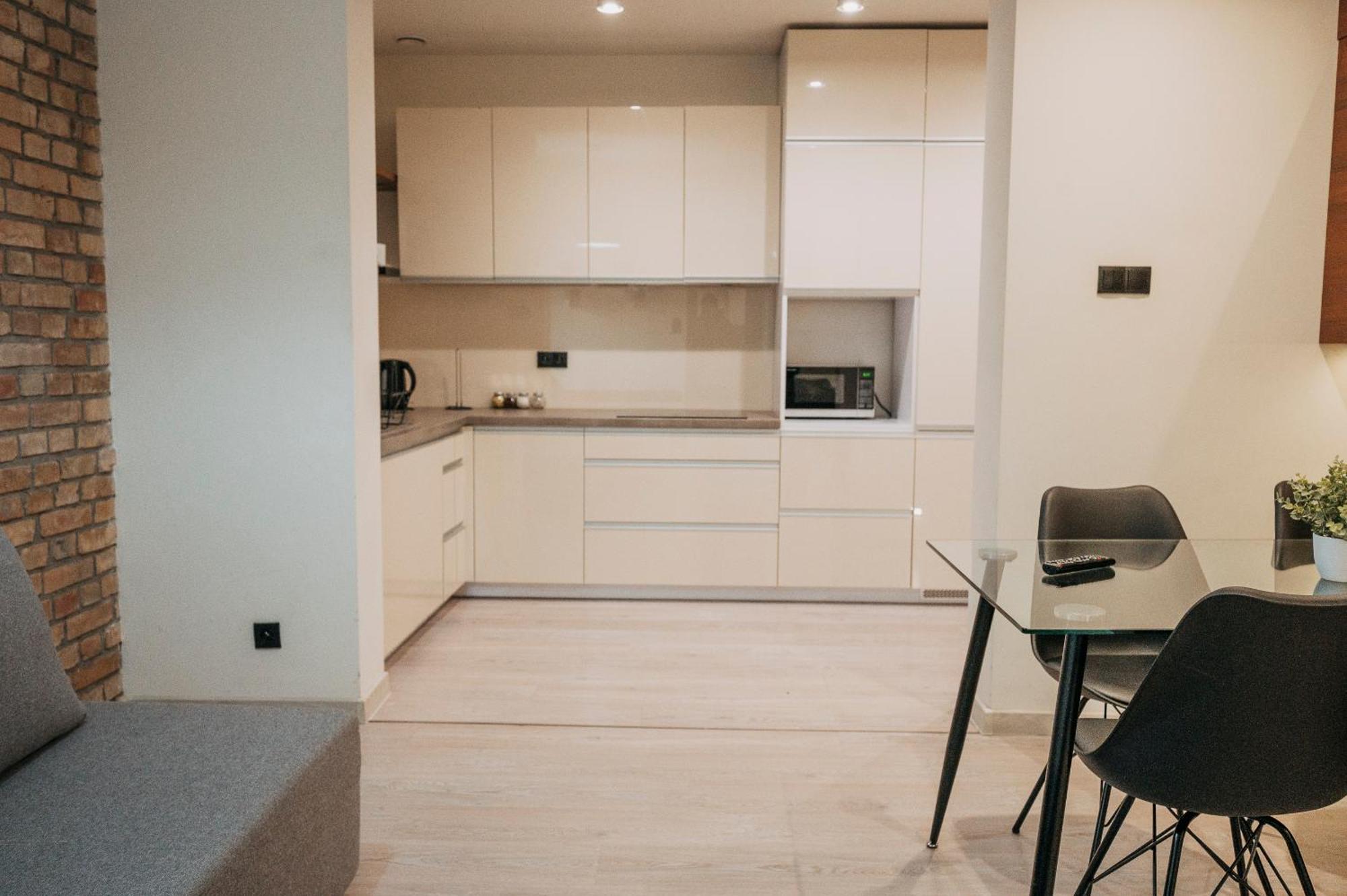 Niron Apartament Kapucynska بيوا المظهر الخارجي الصورة